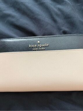 kate spade Two-Tone Black and Cream Saffiano Zip Wallet